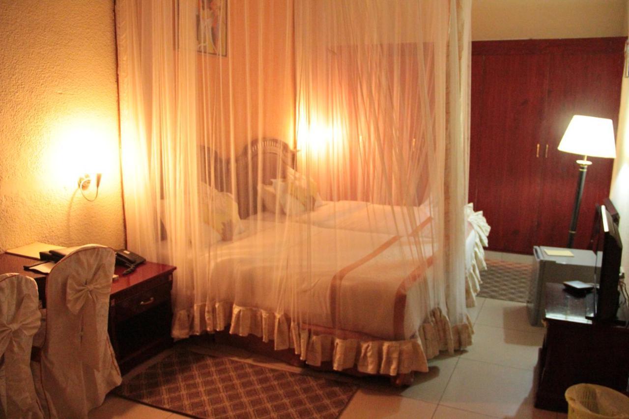 Dolce Vita Resort Hotel Bujumbura Exteriör bild