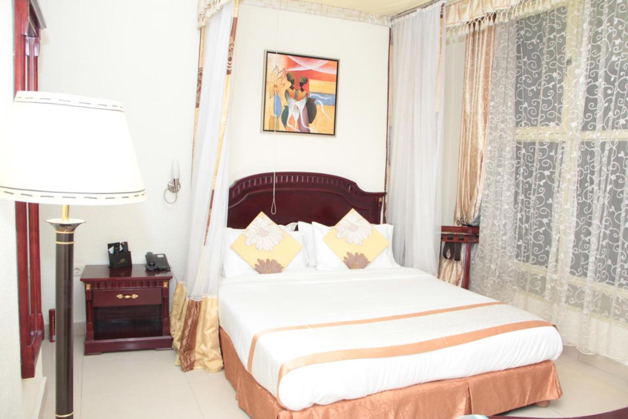 Dolce Vita Resort Hotel Bujumbura Exteriör bild