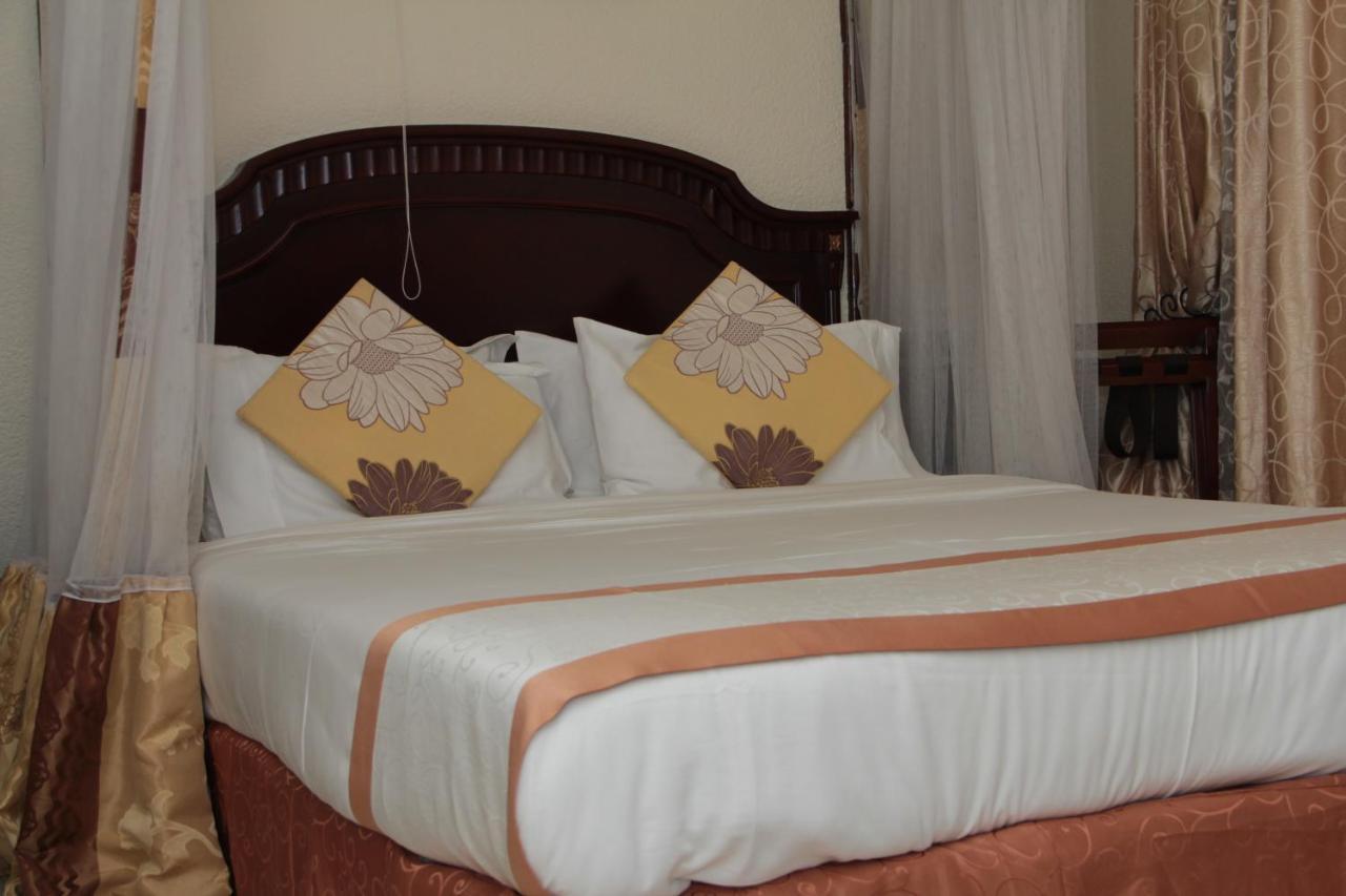 Dolce Vita Resort Hotel Bujumbura Exteriör bild