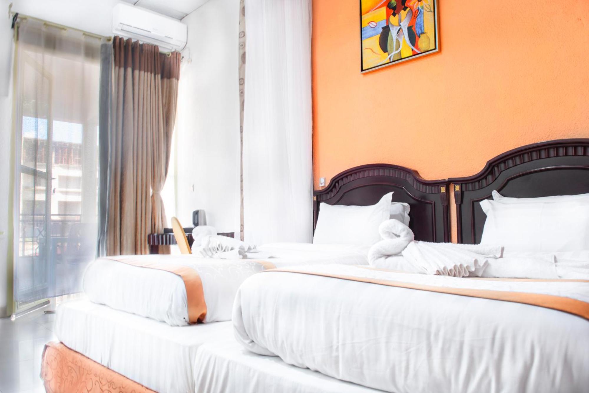 Dolce Vita Resort Hotel Bujumbura Exteriör bild
