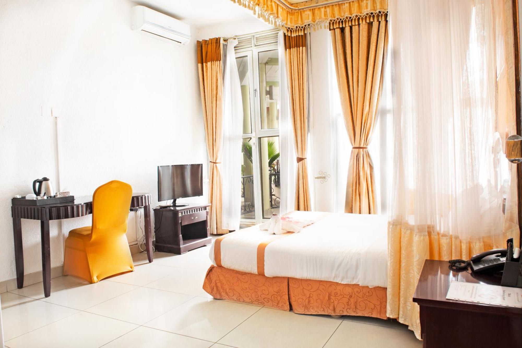Dolce Vita Resort Hotel Bujumbura Exteriör bild