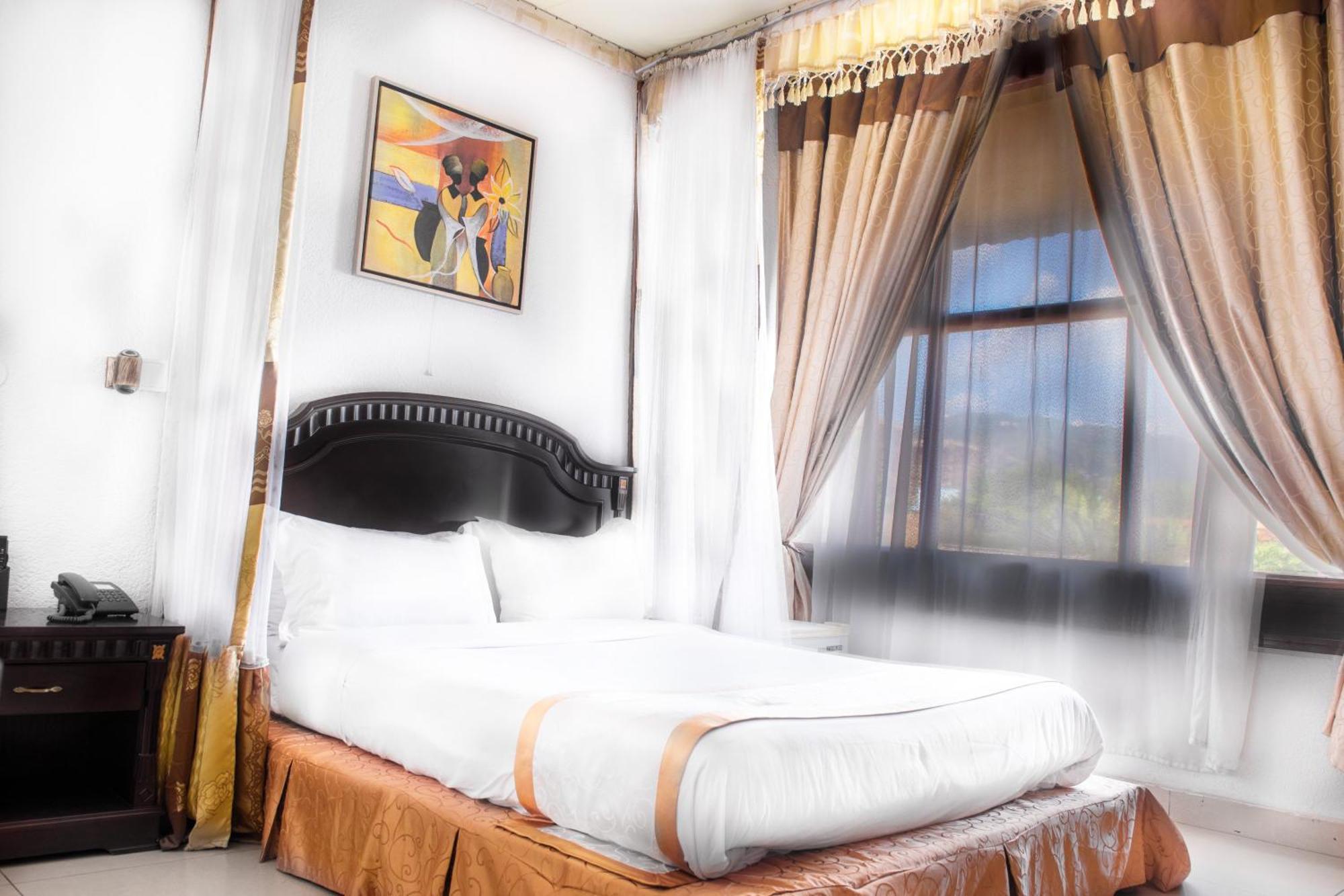Dolce Vita Resort Hotel Bujumbura Exteriör bild