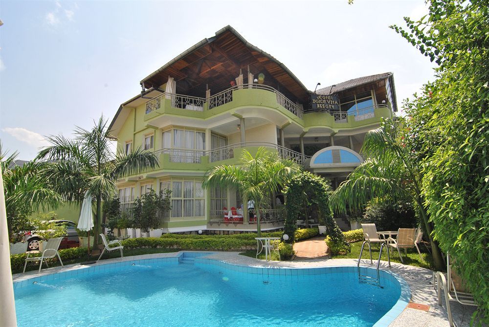 Dolce Vita Resort Hotel Bujumbura Exteriör bild