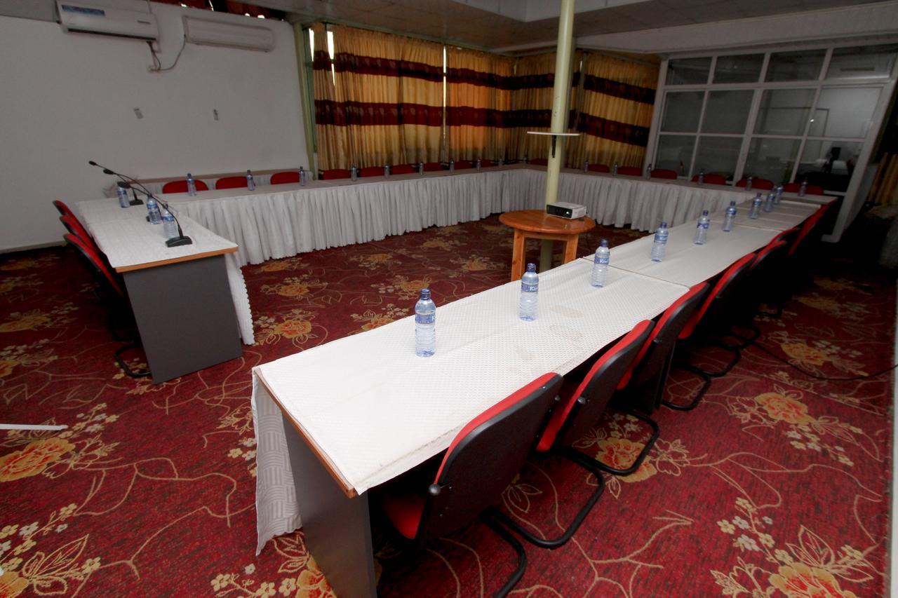 Dolce Vita Resort Hotel Bujumbura Exteriör bild