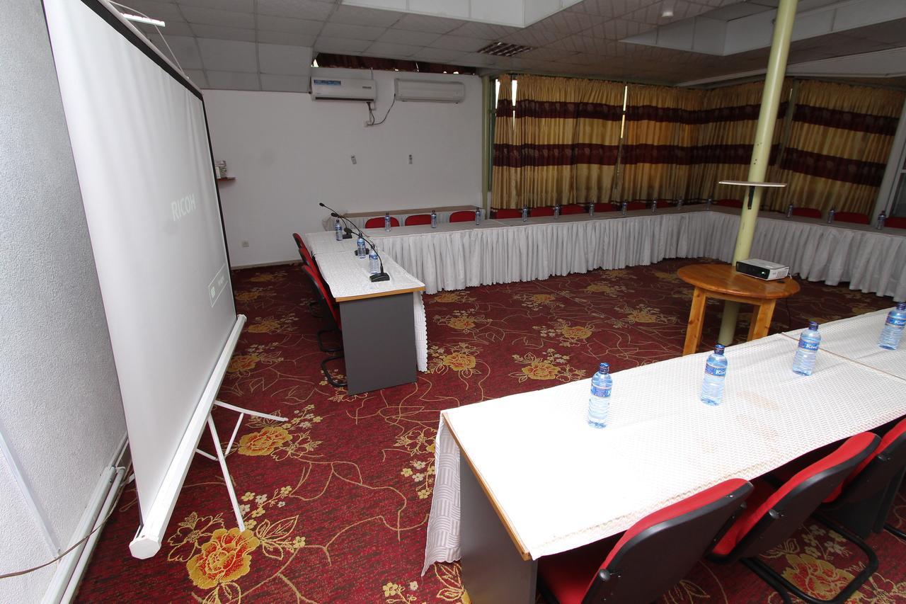 Dolce Vita Resort Hotel Bujumbura Exteriör bild