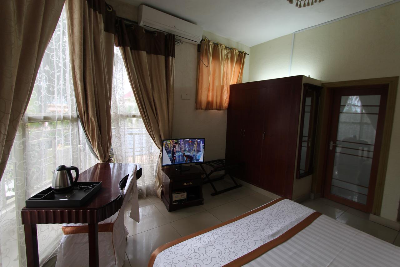 Dolce Vita Resort Hotel Bujumbura Exteriör bild
