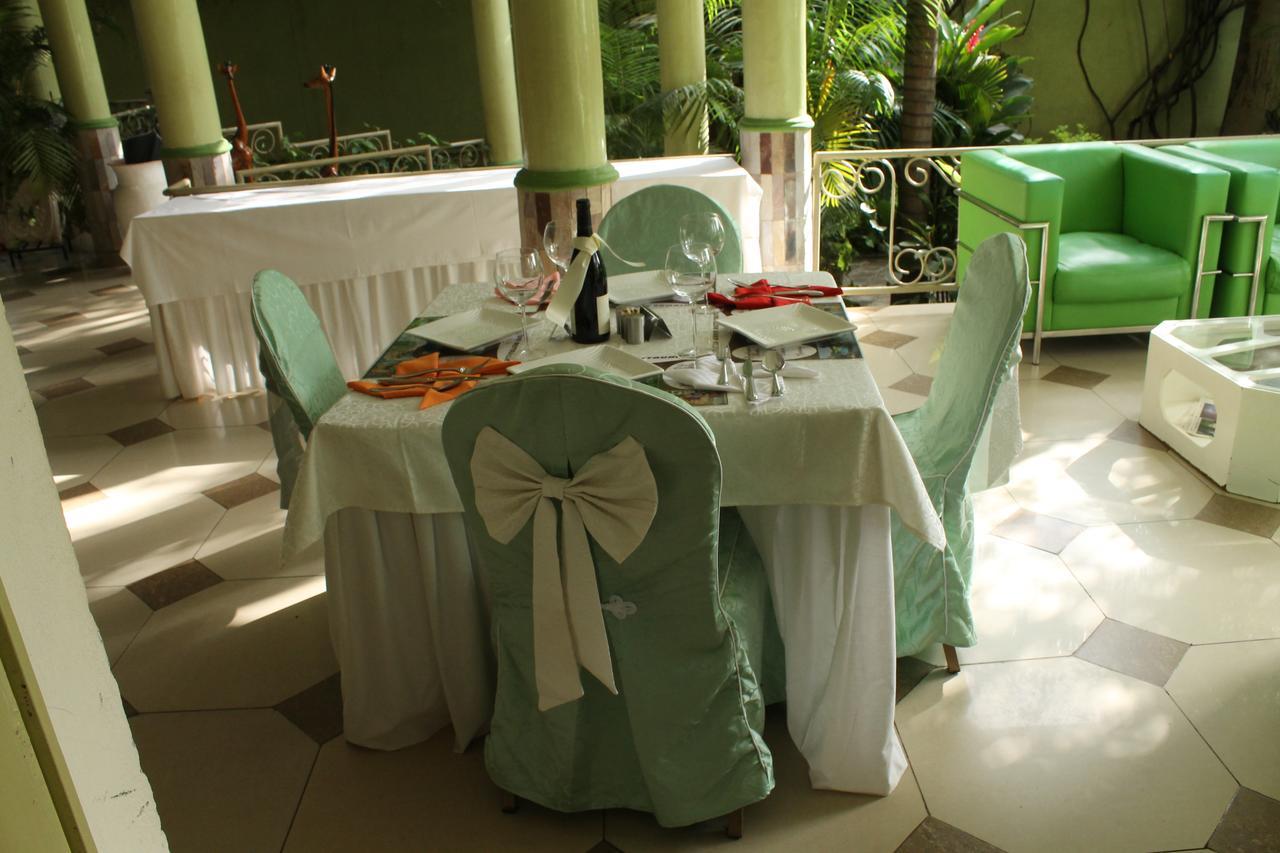 Dolce Vita Resort Hotel Bujumbura Exteriör bild