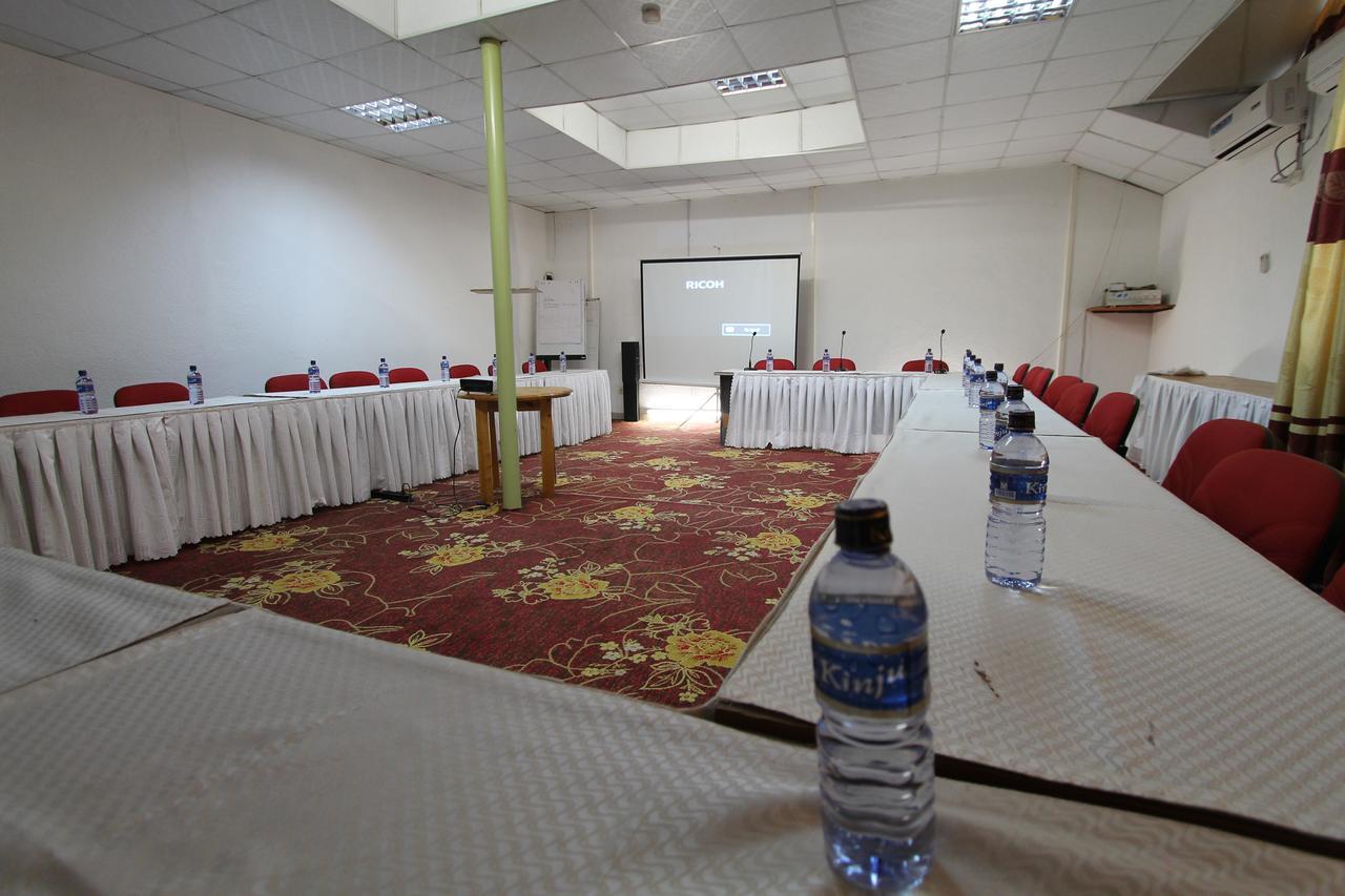 Dolce Vita Resort Hotel Bujumbura Exteriör bild