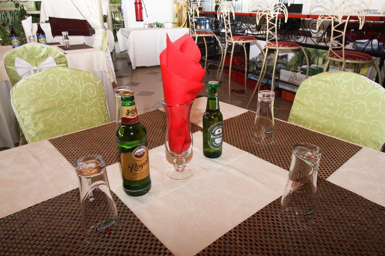 Dolce Vita Resort Hotel Bujumbura Exteriör bild